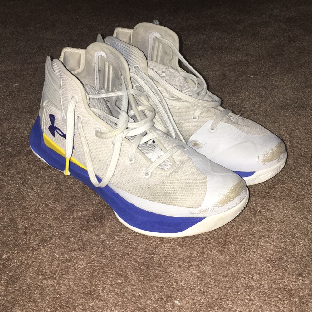 Curry Three Zero basketball shoes